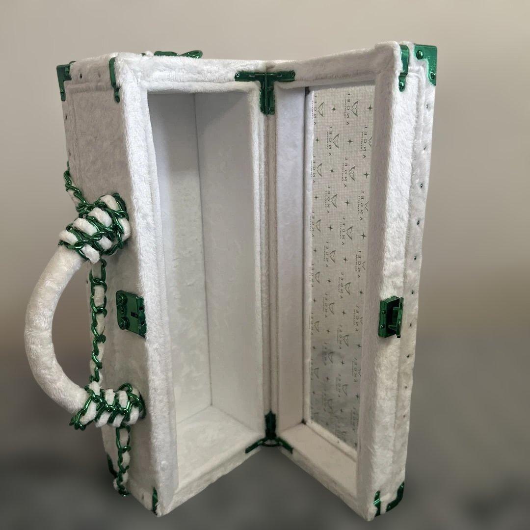 エンジェルシャンパンクリスマスホリデー限定 空き瓶 空箱 チェーン鍵