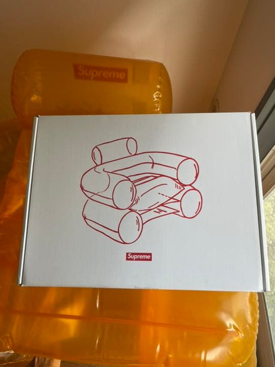 Supreme 18AW inflatable chair ビニールチェア - メルカリ