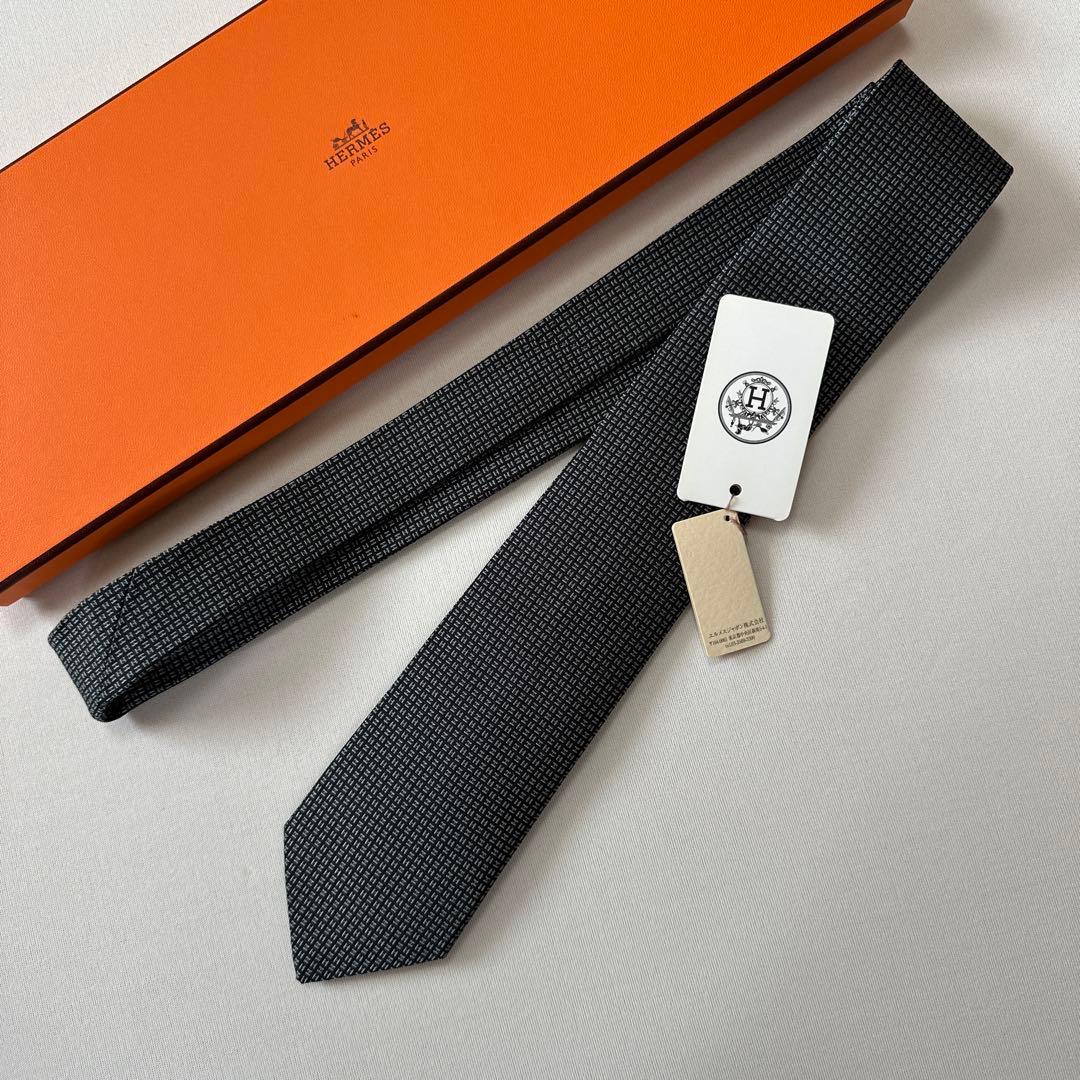 エルメス ネクタイ《Hフライヤー》新品 未使用