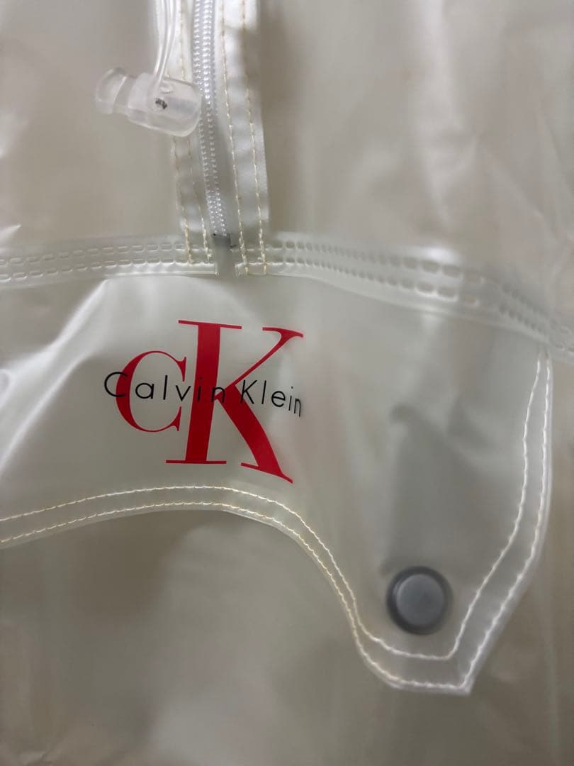 CK Calvin Klein ロゴプリント PVC クリアアノラックパーカー - メルカリ