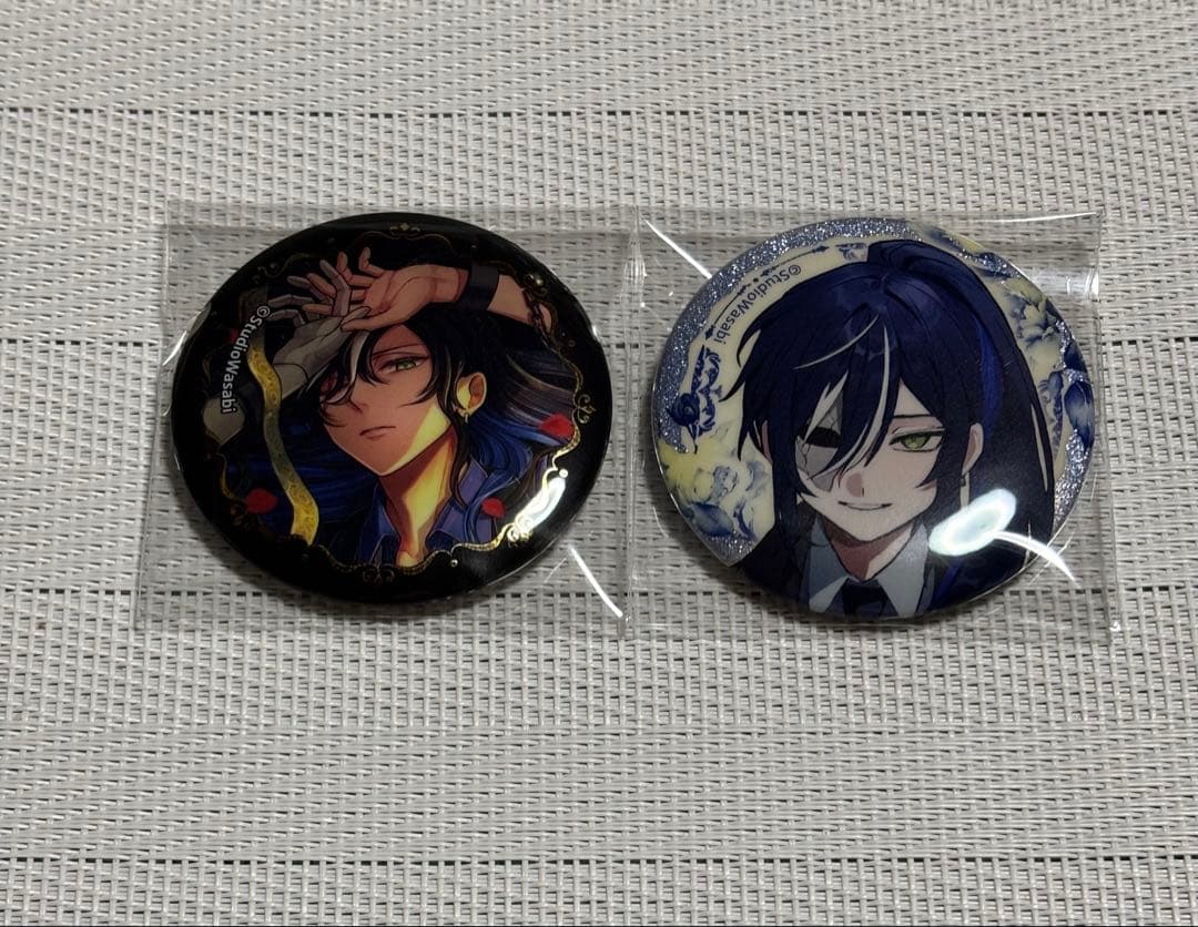 悪魔執事と黒い猫 あくねこ 4周年 箔押し グリッター 缶バッジ ボスキ