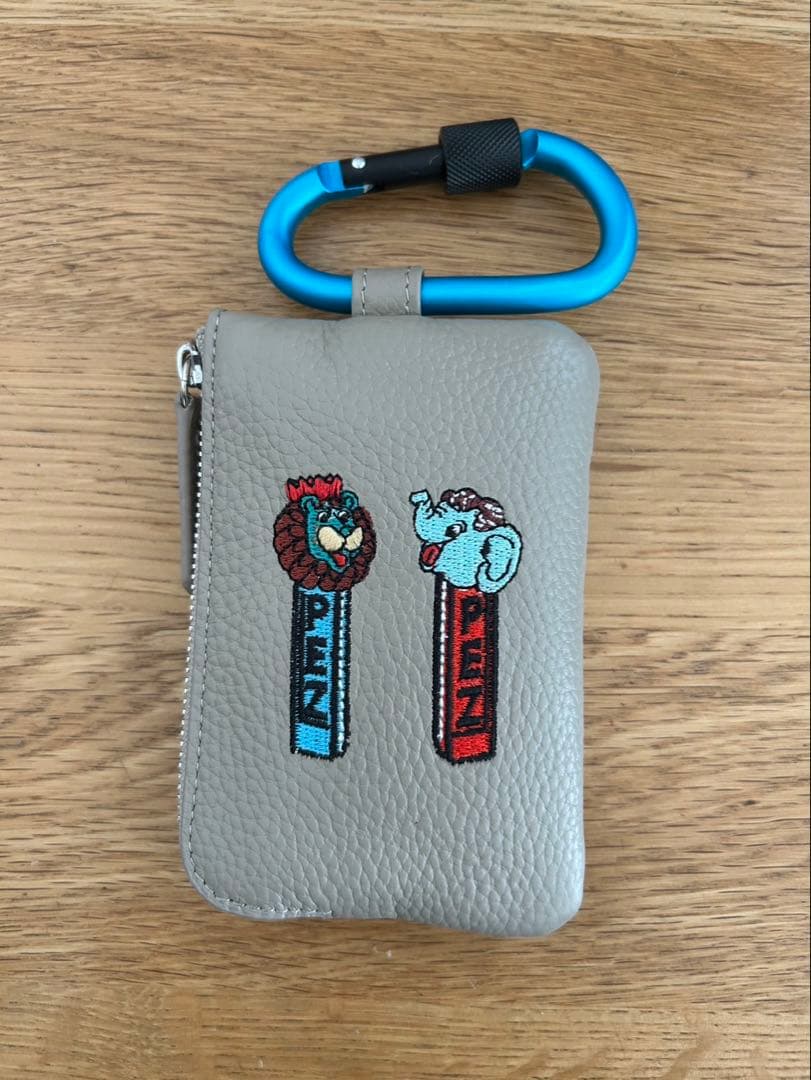 イアパピヨネ PEZ(ペッツ) ×ear 牛革 カラビナ付きパス＆キーケース