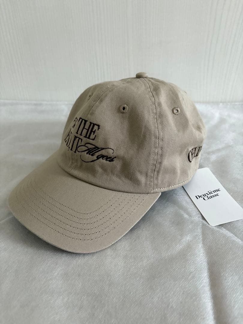 新品未使用Deuxieme Classe BTN Logo Cap ベージュ Deuxieme Classe（ドゥーズィエムクラス） キャップ 帽子 BTN Logo