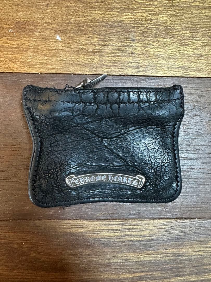 シルバーレザー†chromehearts クロムハーツ パース クロムハーツのシルバーアクセサリーは、なぜ最高峰か？選ぶべき一生