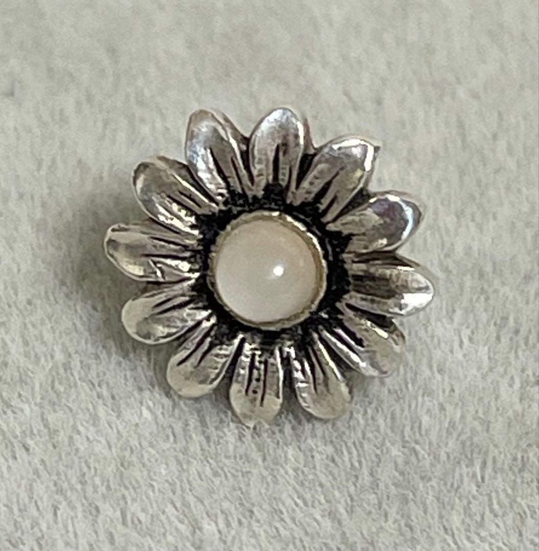 GUCCI フラワーモチーフピアス 片耳 - メルカリ