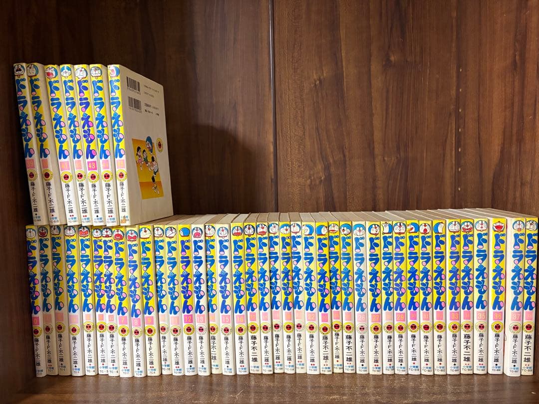ドラえもん全巻セット　1〜45巻➕0巻 てんとう虫コミックス『ドラえもん』 全45巻 専用ボックス入り全巻