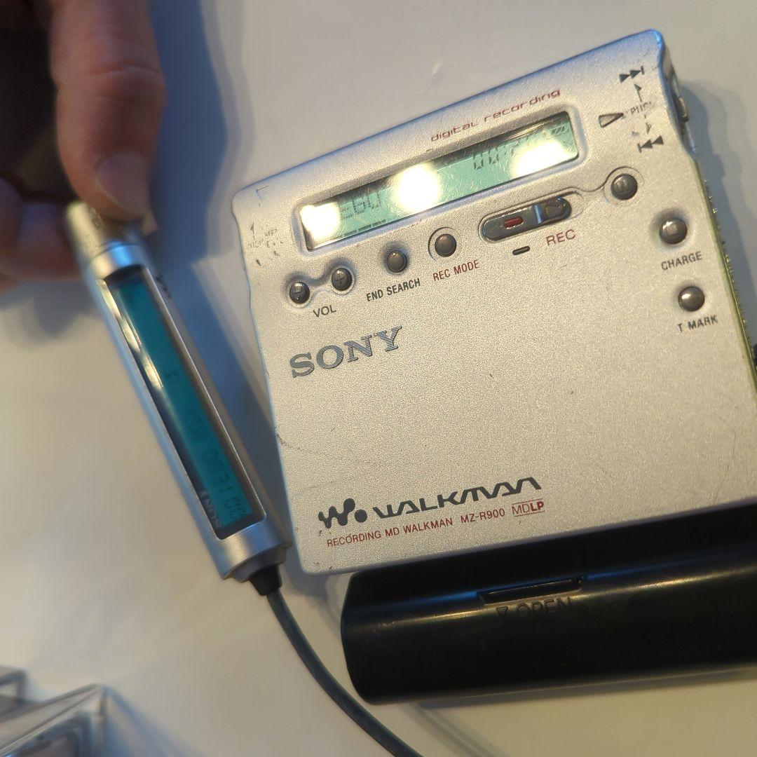 T*e様 SONY MZ-R900 ポータブルMDプレーヤー　ディスク75枚クリ Amazon | SONY ソニー MZ-R900（L） ブルー ポータブルMDプレーヤー