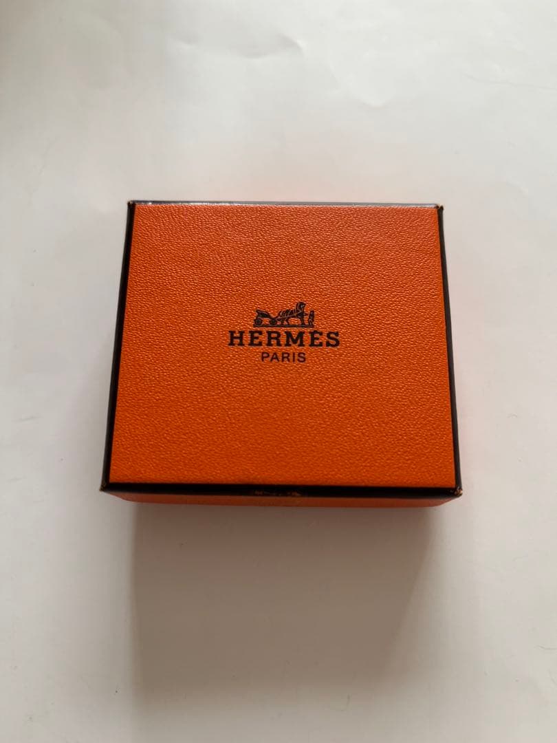 《エルメス　スカーフリング》HERMES バックルデザイン　スカーフリング