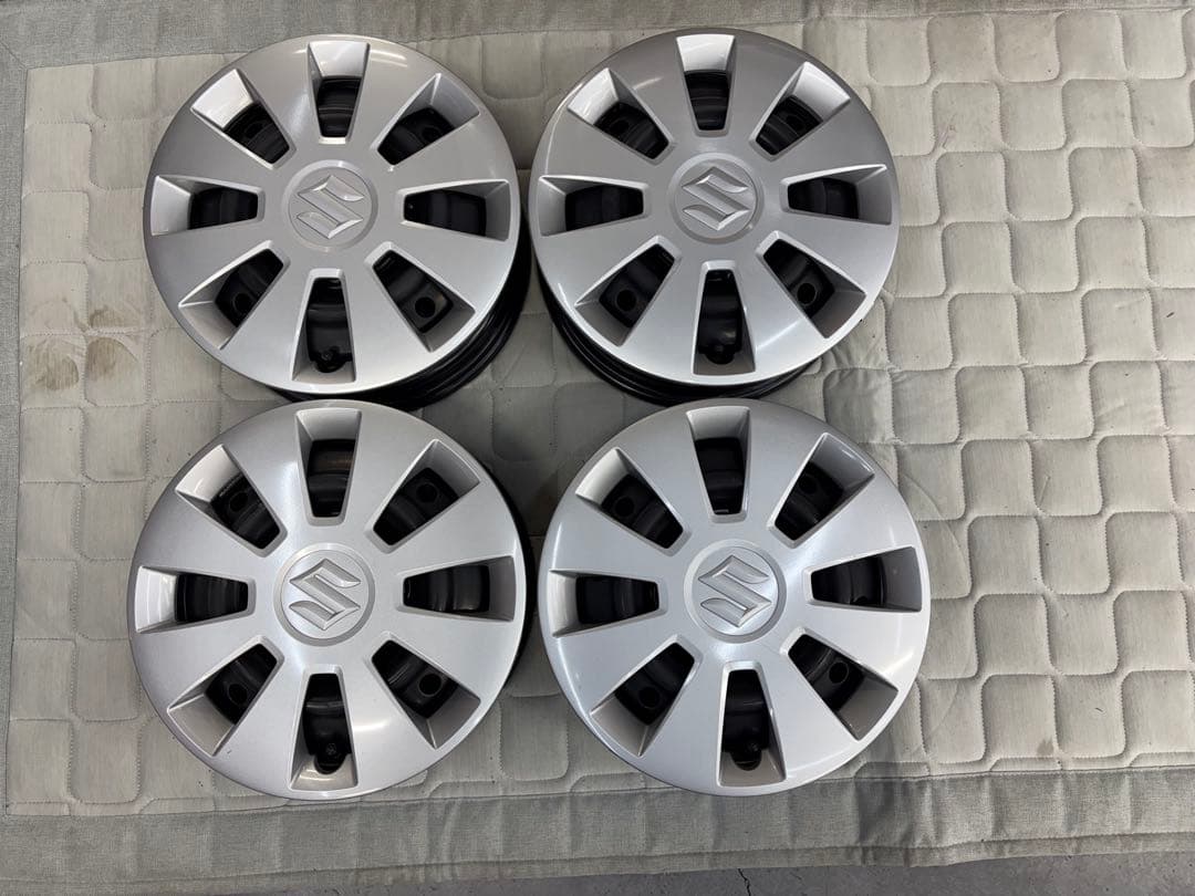 エリンギ　スズキエブリーバン純正ホイールカバーとスチールホイールセット エリンギ様専用 スズキエブリーバン純正ホイールカバーとスチール