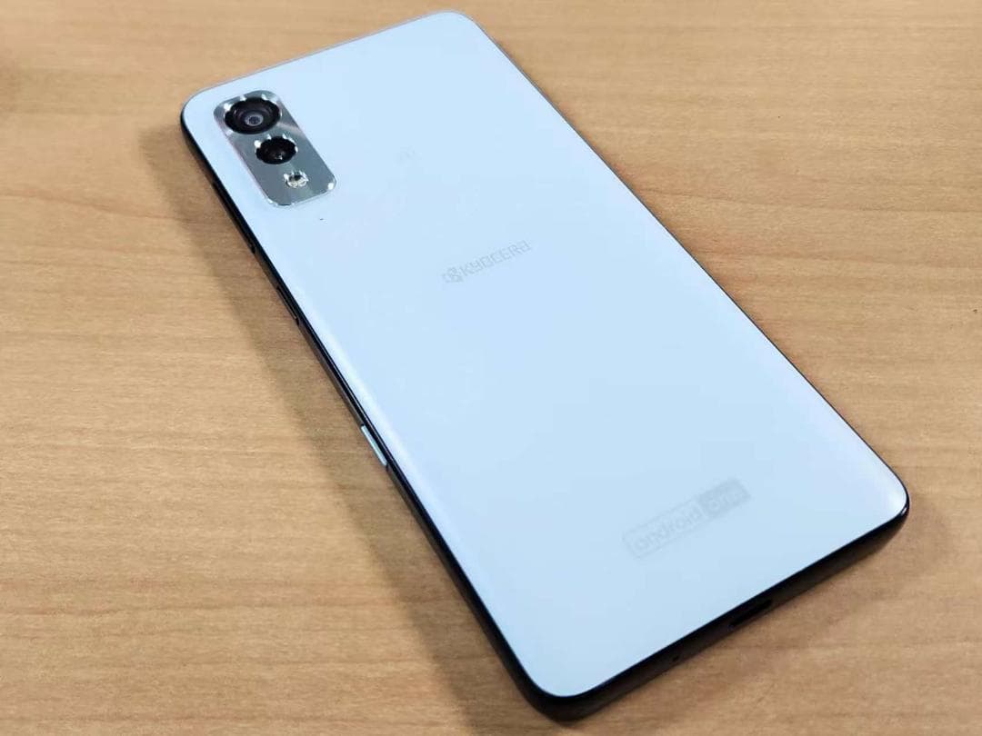 013100H KYOCERA S8-KC 64GB - メルカリ