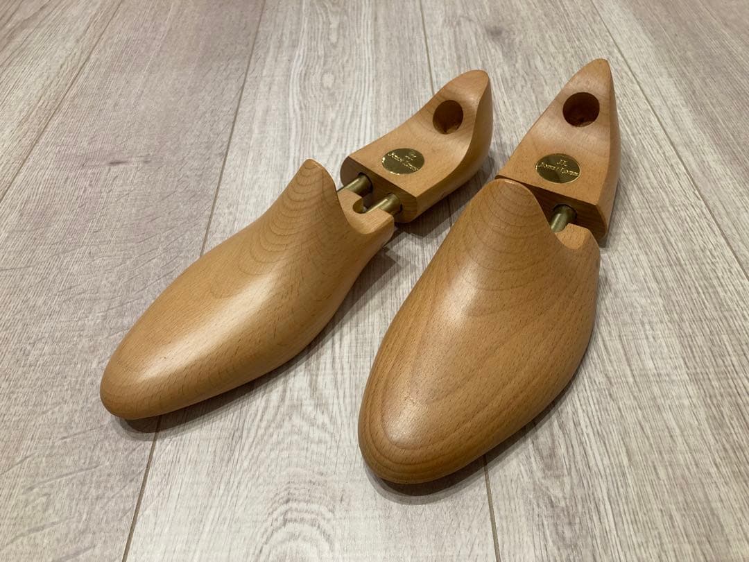 新品同様 旧JOHN LOBB 純正シューツリー 6.0E ゴールドプレート - メルカリ