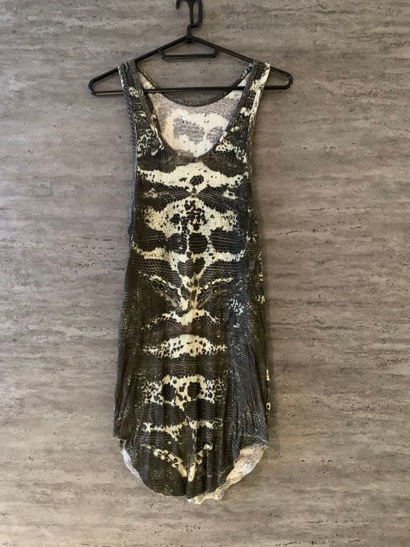 ifsixwasnine テジュ柄　タンクトップ GUESS JEANS Muscle Collegiate Tank タンクトップ | GUESS(ゲス