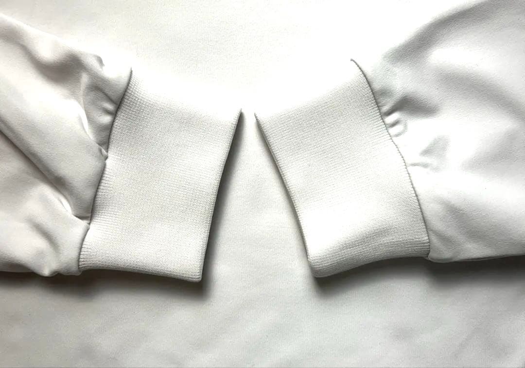 F.C.Real Bristol 首ロゴ モックネック ロンT 白　soph.