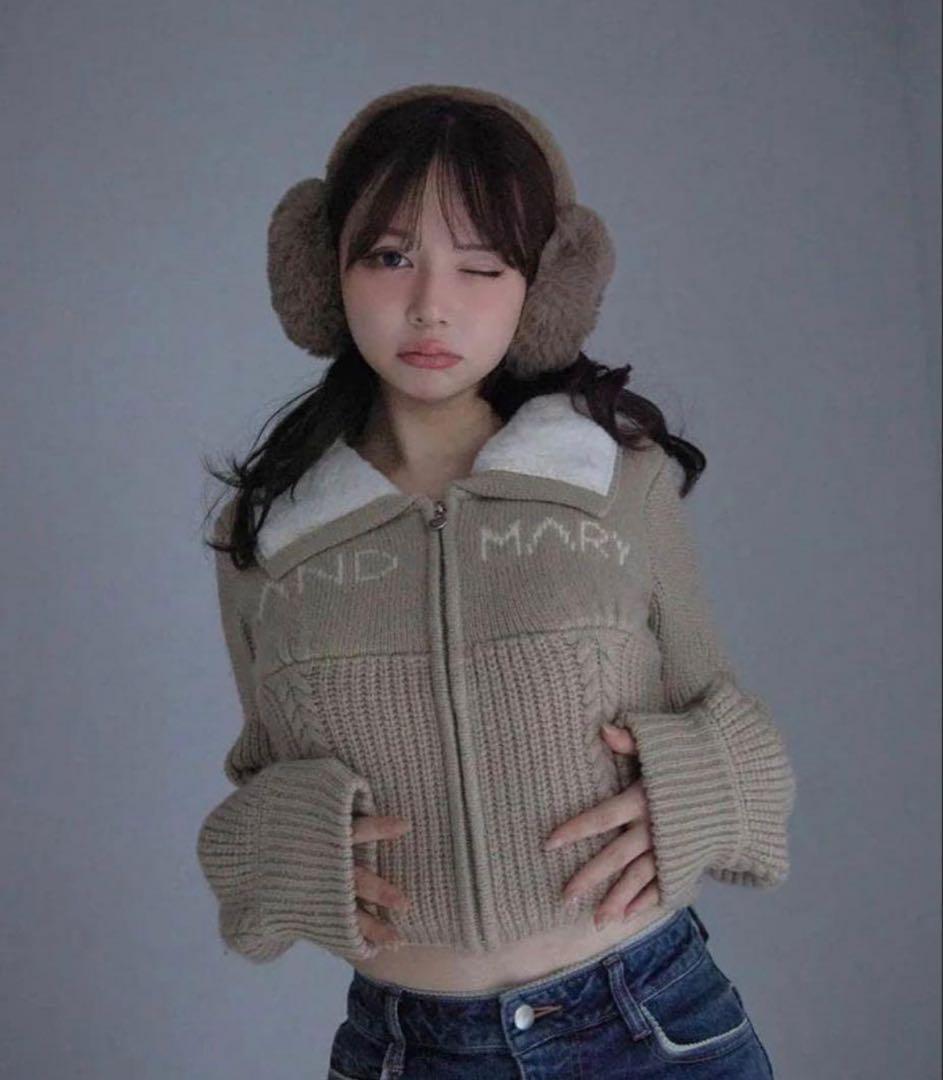 ANDMARY Mary logo zip tops beige - メルカリ