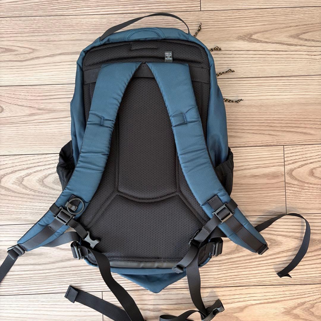 ARC'TERYX ネイビー マンティス26 - メルカリ