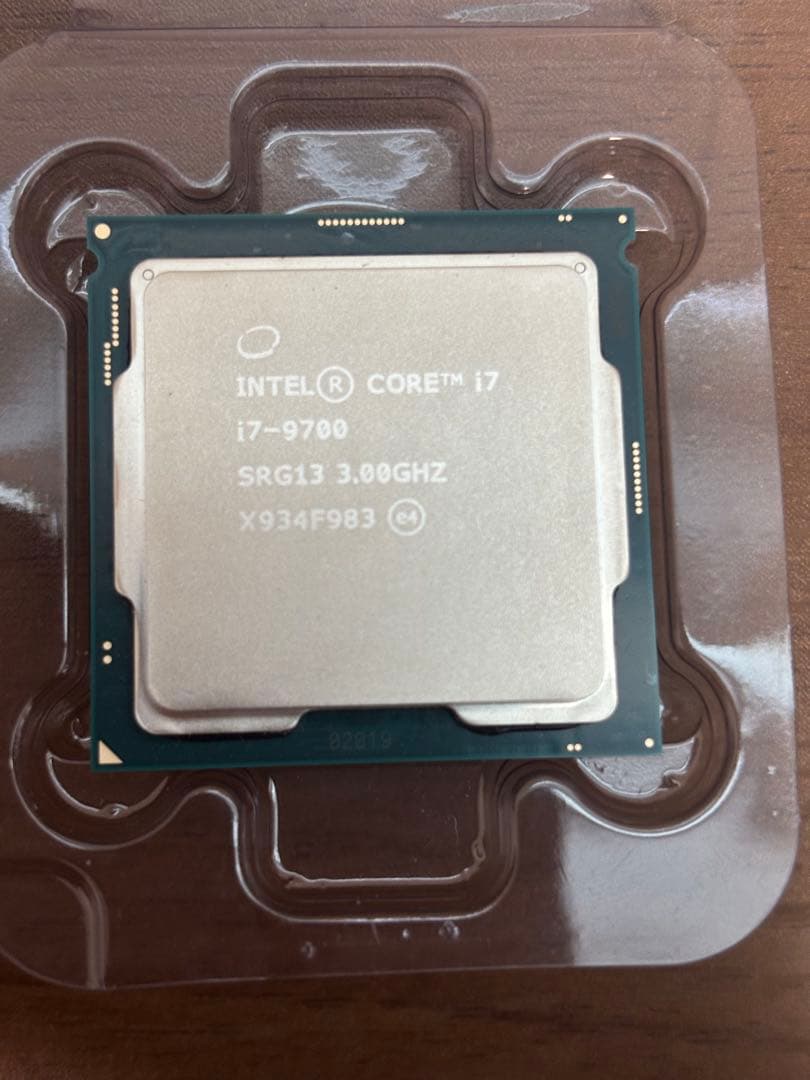 【intel第9世代】 Core i7-9700 Amazon.com: Intel Core i7-9700 Desktop Processor 8 Cores up to 4.7