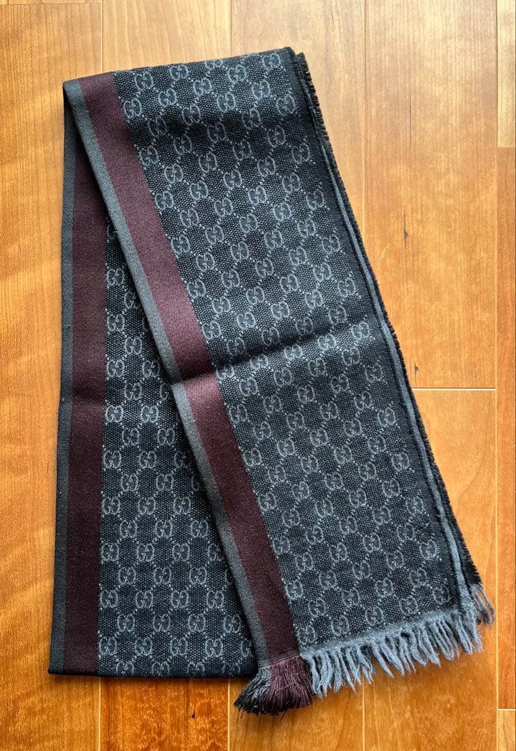 GUCCI グッチ ストール GG柄 グッチ シルク混 GG柄 正方形ストール（スカーフ） 茶 GUCCI