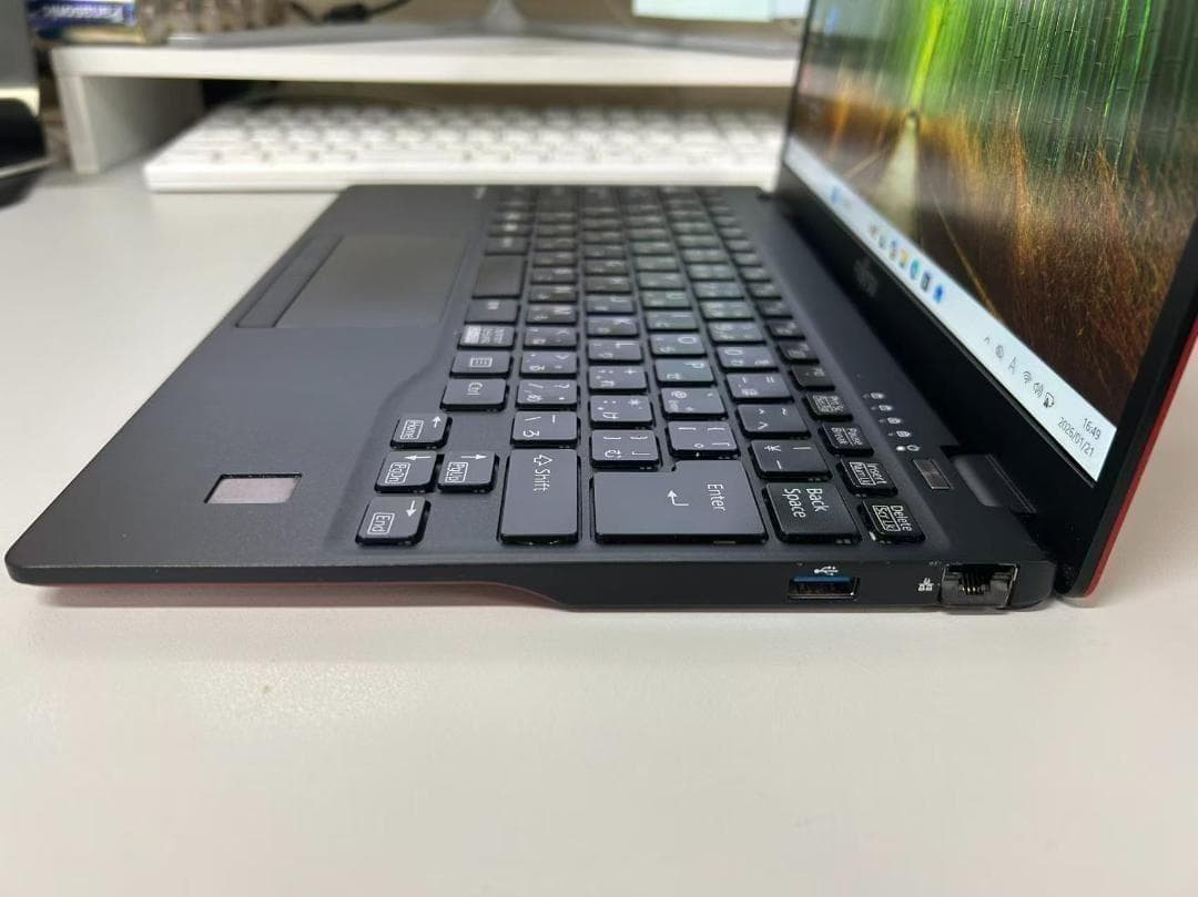 超軽量840g 富士通 LIFEBOOK U9311/M 美品 オフィスあり⑤ - メルカリ