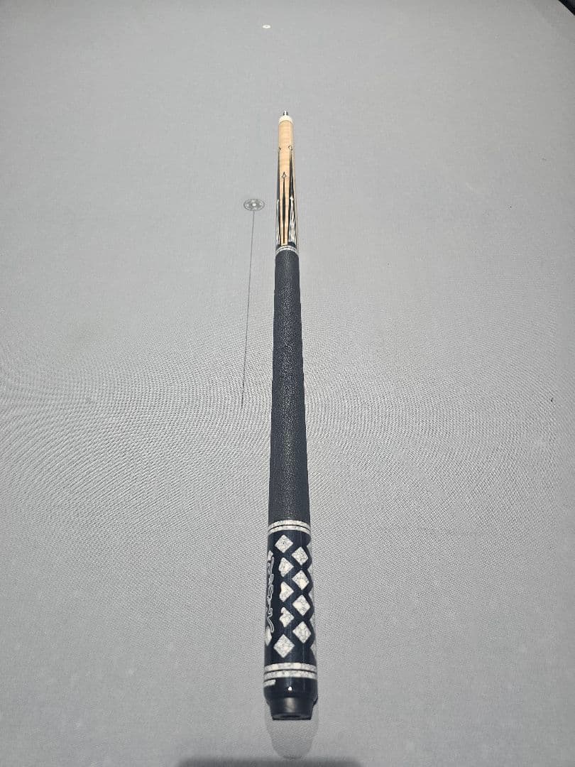 プレデターパンテラ8ー2とREVO11.8コンビ Predator REVO 11.8 Ultra Low Deflection Pool Cue Shafts | Official