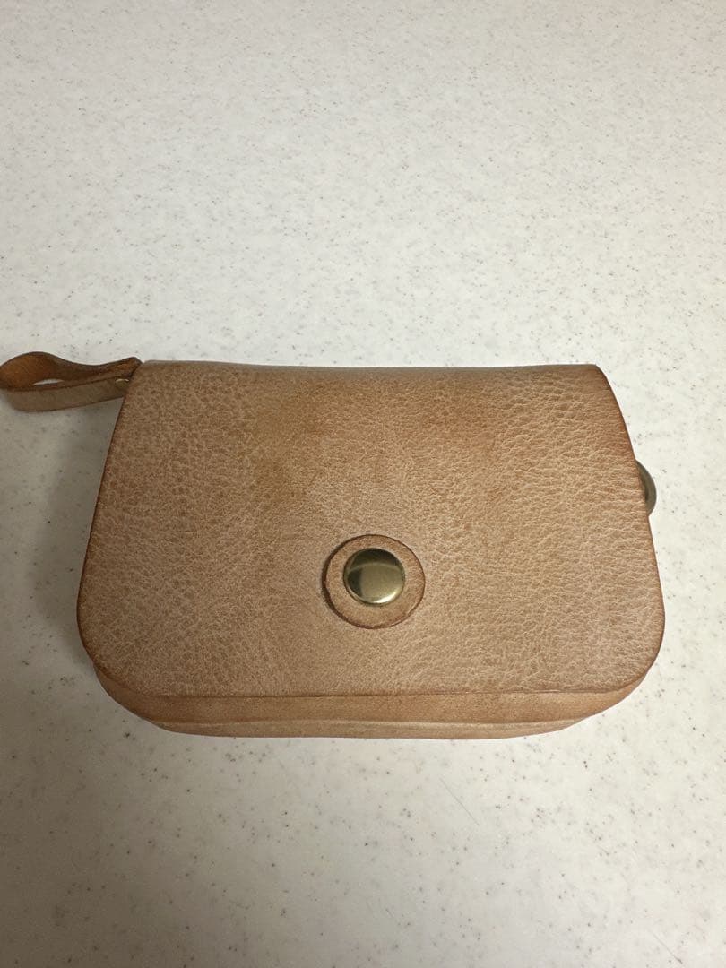 HERZ 普段使いのトラベルウォレット・二つ折り財布(NSA-269) アラスカ HERZ ヘルツ | @herz_bag 【限定革のアラスカ】小型の二つ折り財布(NSA