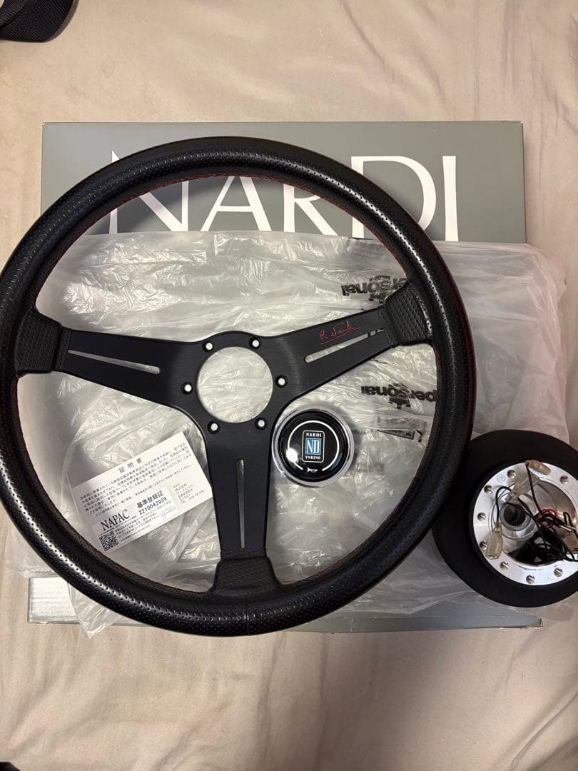 ナルディ　NARDI ブラック／レッド　限定品　ラリー 34 SPORTS タイプラリー ブラックレザー/ブラックスポーク（34φ） 200本