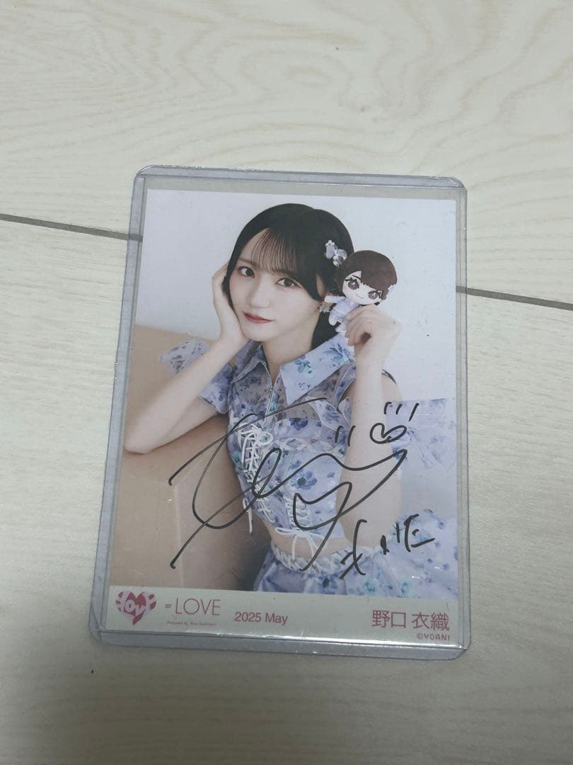 野口衣織 生写真 直筆 チュウ 6周年衣装 ぬい - メルカリ