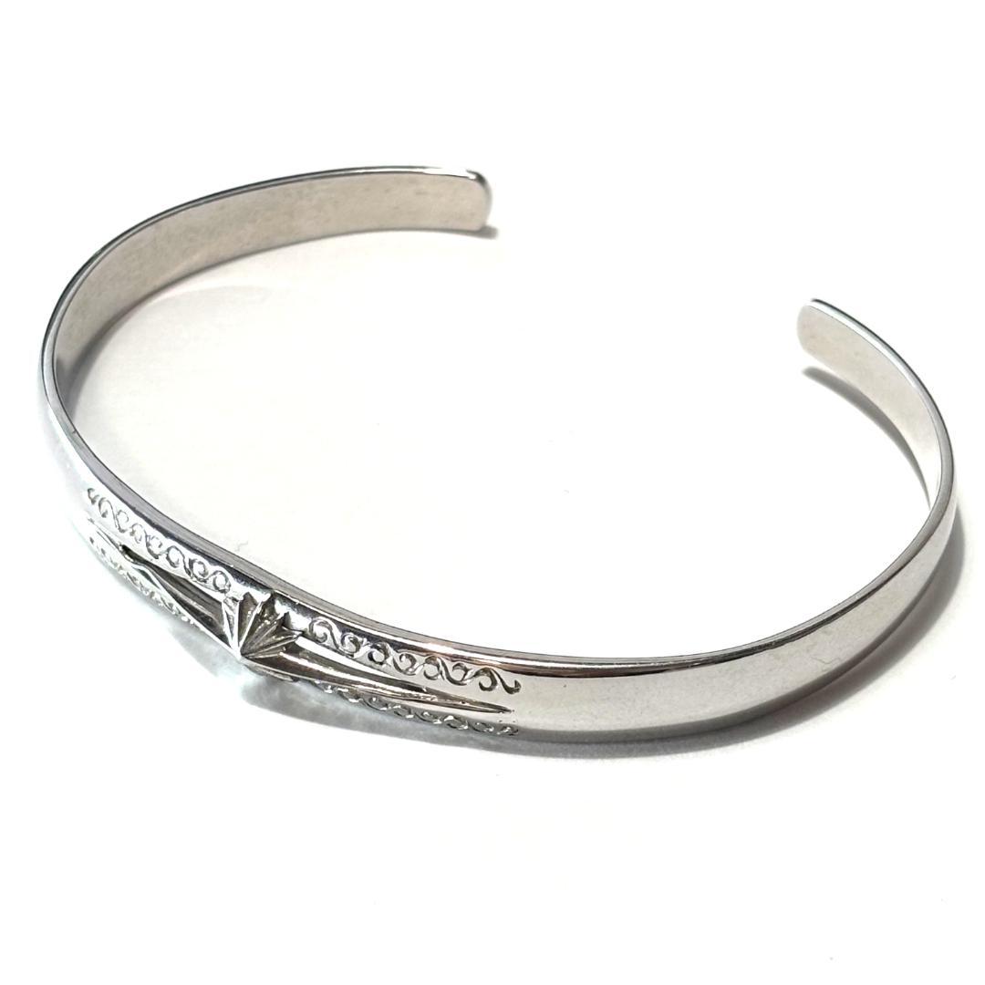 新品未使用☆SAAD サード シルバー925 サンシンボル アラベスク バングル アラベスク サンシンボル シルバー925バングル｜全てのシルバー