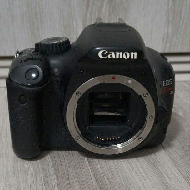 EOS KISS X4 本体 標準レンズ、ズームレンズセット