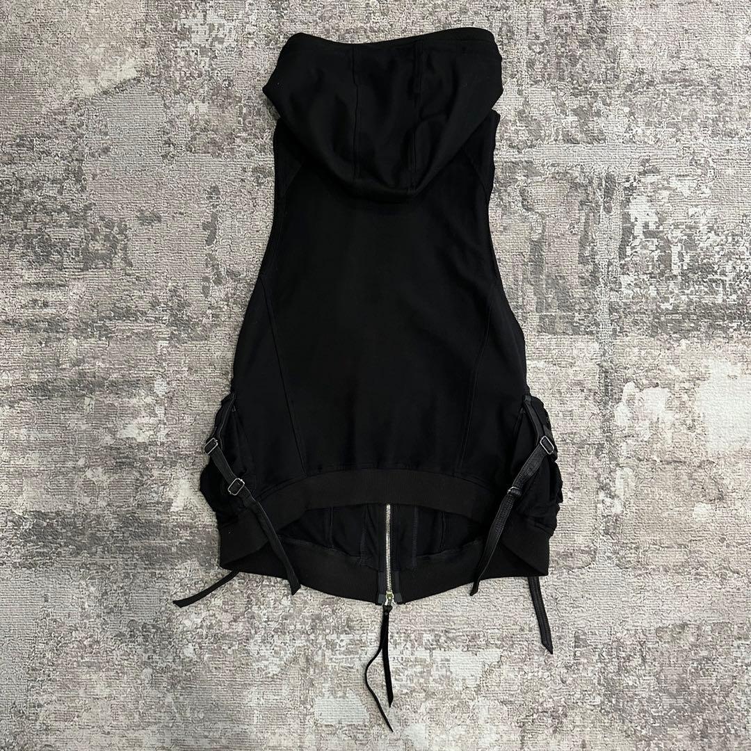 KMRii ケムリ レザー装飾 フード付きベスト ノースリーブパーカー