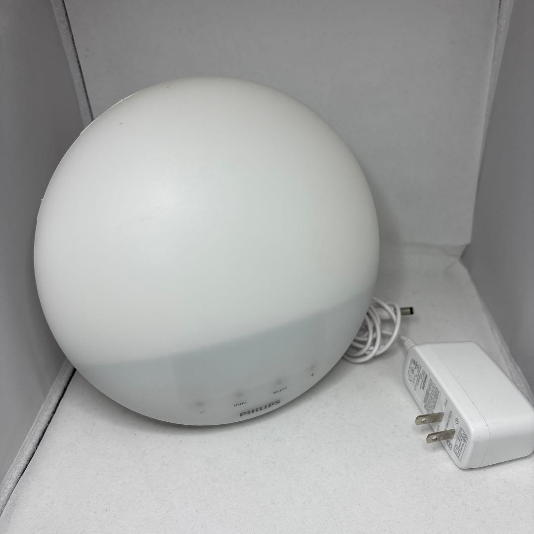 目覚めサポートPhilips 目覚ましライト時計 ラジオホワイト - メルカリ