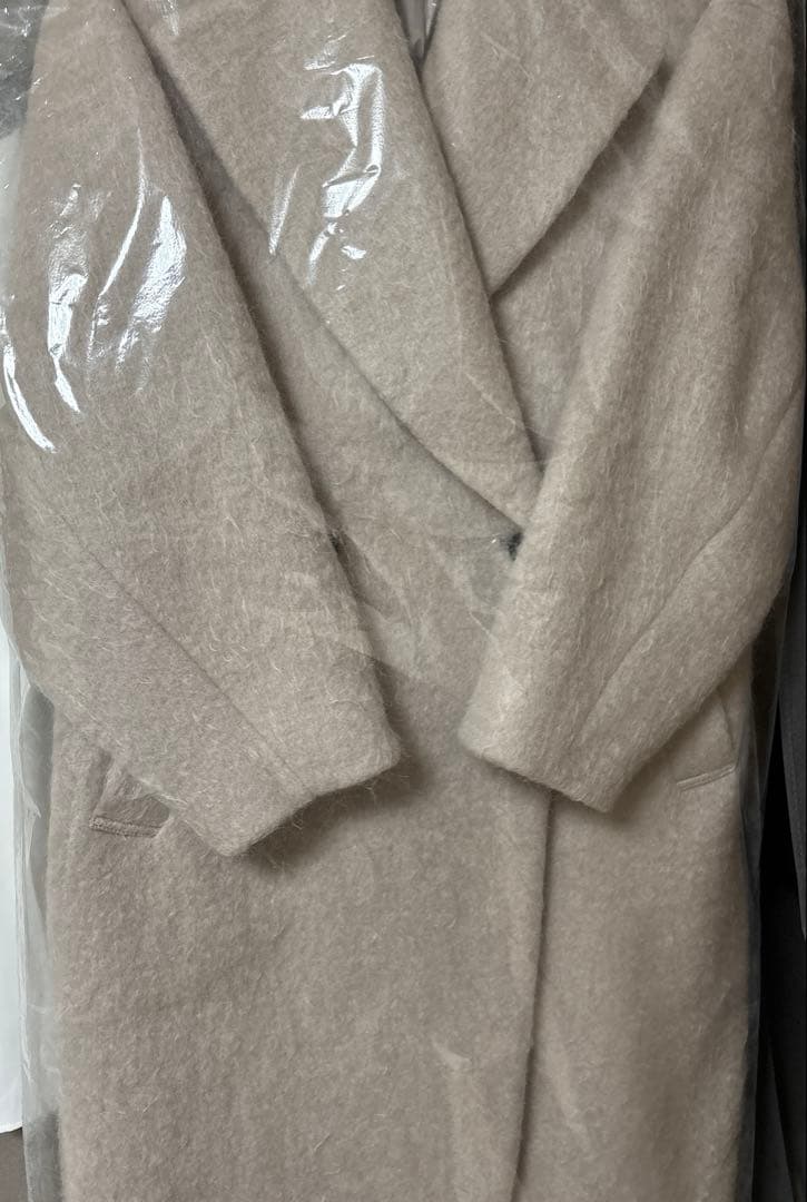 uncrave WHITE】＜HPS別注＞シャギー オーバーコート - メルカリ