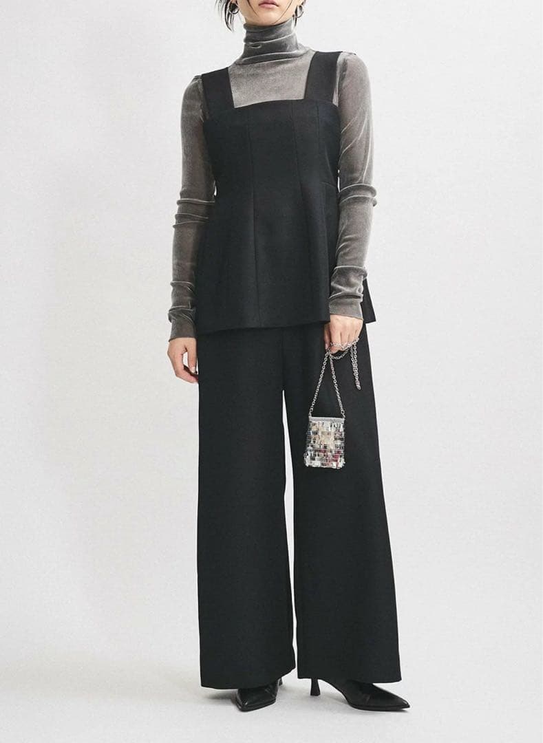 ブラックオールインワン　38サイズ Uhr/ウーア】Wool / Satin All in One：オールインワン（つなぎ