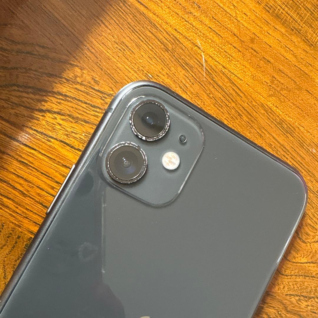 美品】iPhone11 ブラック 64GB バッテリー79% 付属品完備 - メルカリ