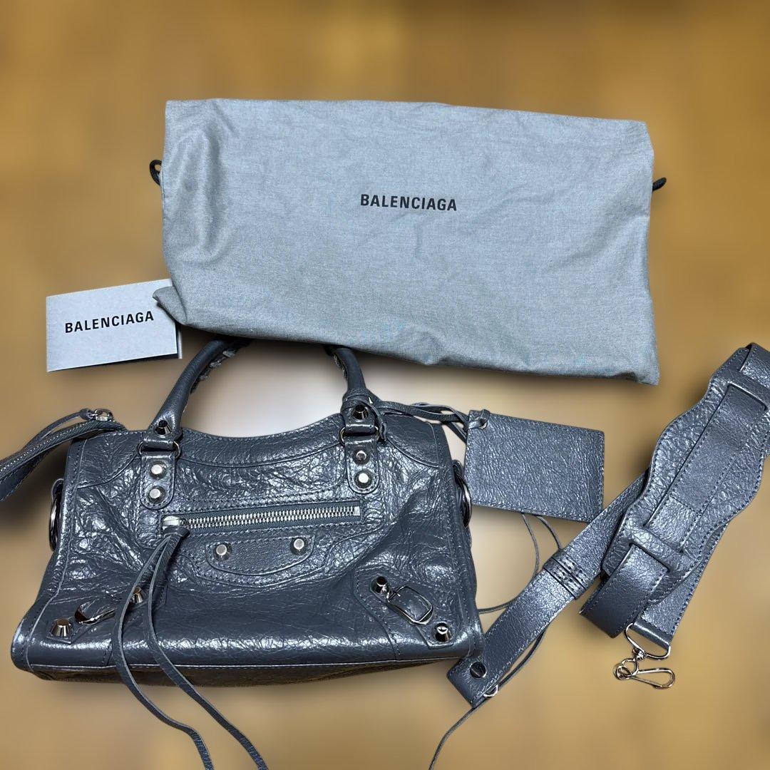 BALENCIAGA シティー　グレー Balenciaga City Shoulder bag 406520 | Collector Square