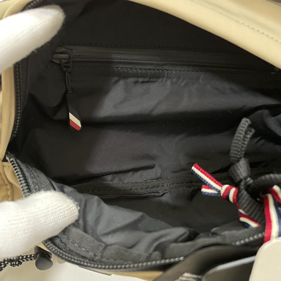 新品未使用】モンクレール ボディバッグ ビッグロゴ 正規品 最高峰