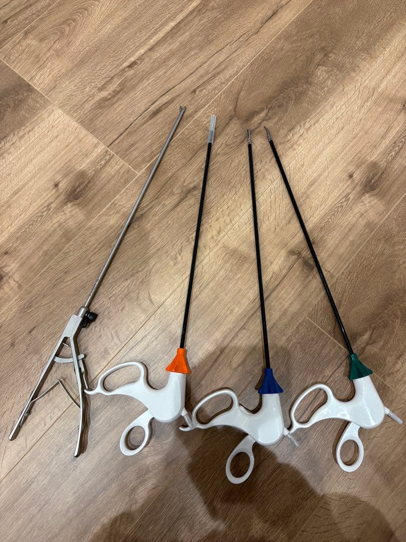 腹腔鏡ラパロ 練習用4本セット　練習台つき Amazon.co.jp: 腹腔鏡手術訓練 縫合練習キット腹腔鏡トレーナー