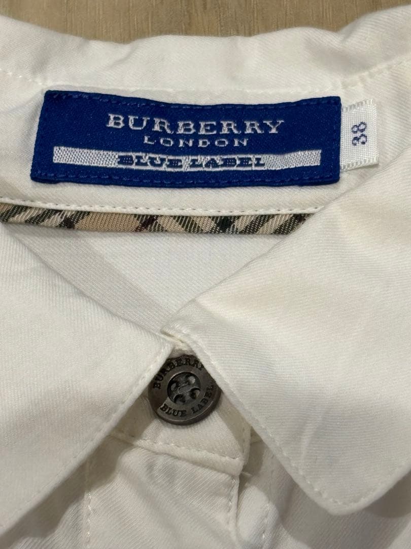 BURBERRY BLUE LABEL ホワイトシャツ BURBERRY BLUE LABEL ホワイトシャツ