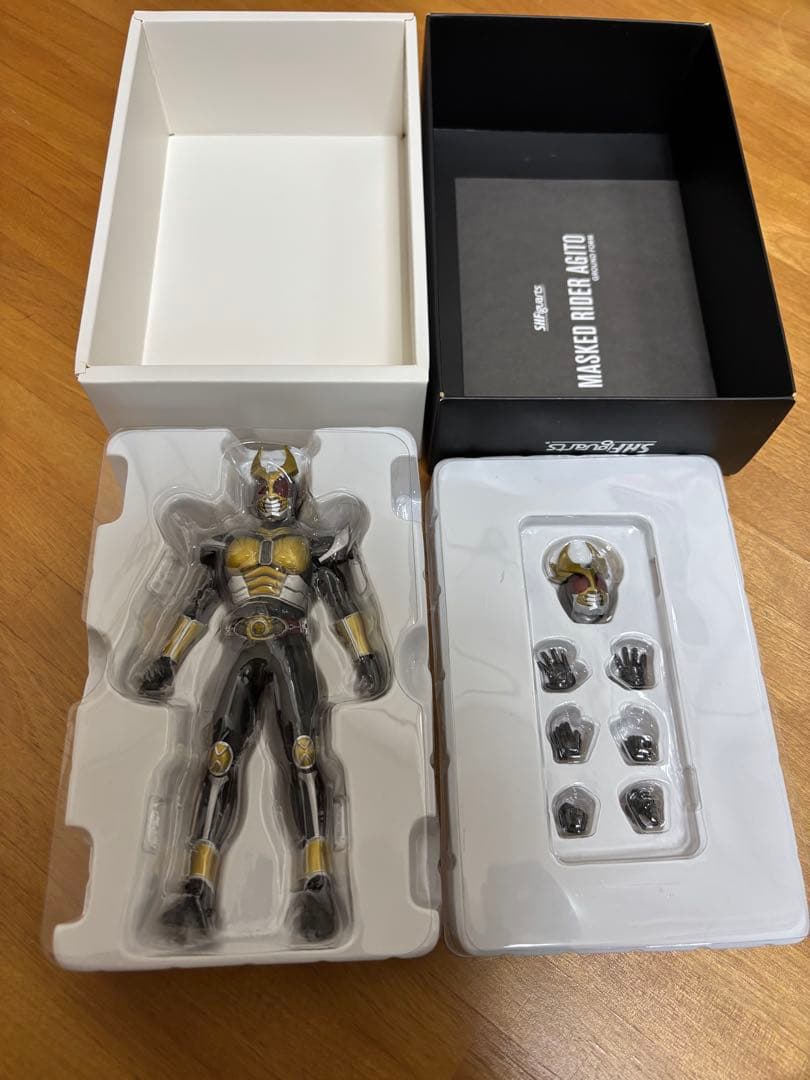 S.H.Figuarts 真骨彫製法　仮面ライダー アギト