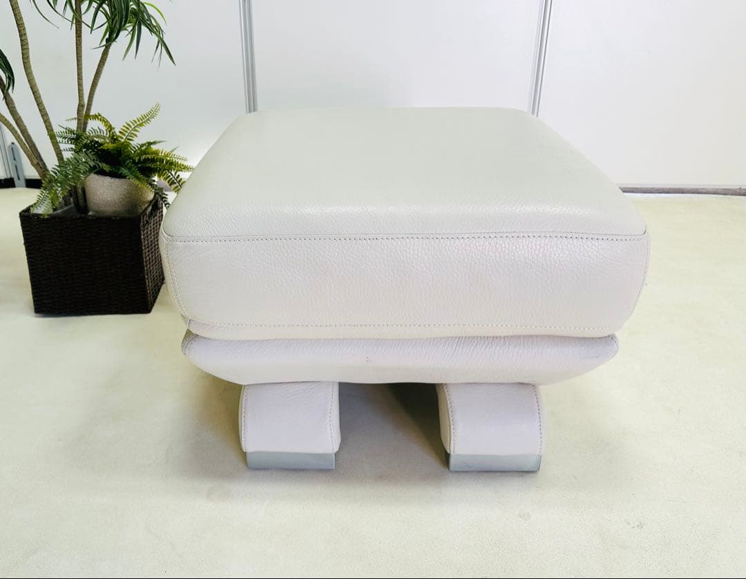IDC大塚家具 オットマン 本革 美品 オットマン「L/S 58N（エルエス58）」革#J-023Cブラック色 | 【公式