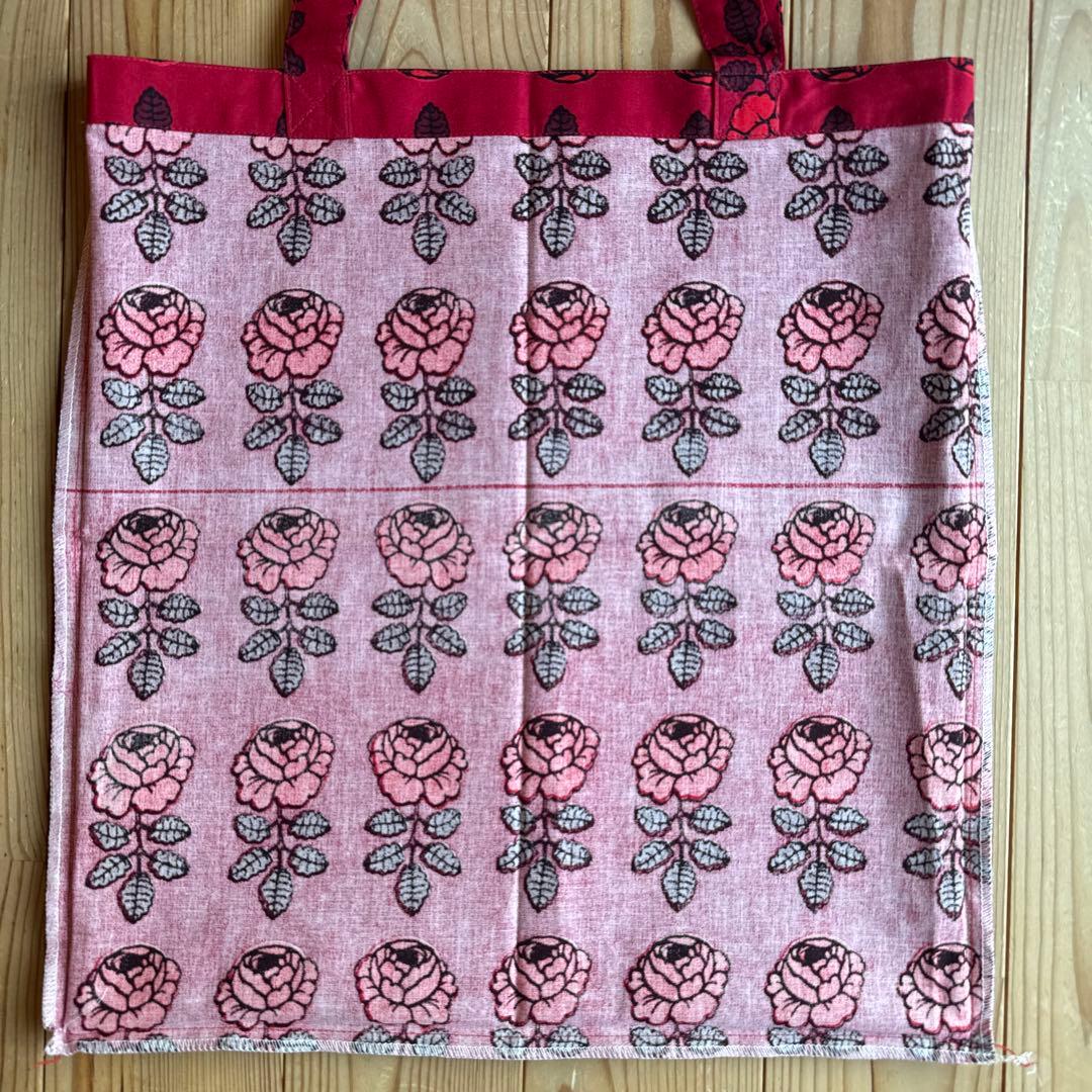 レア＆新品】marimekko Vihkiruusu トートレッド限定カラー♡ - メルカリ