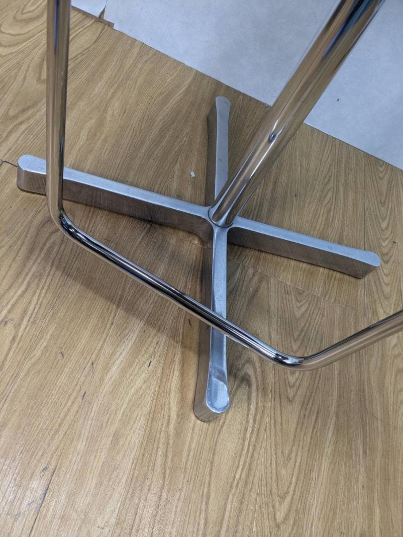 K☆1044 cassina カウンタースウィベルチェア WOK 535 - メルカリ