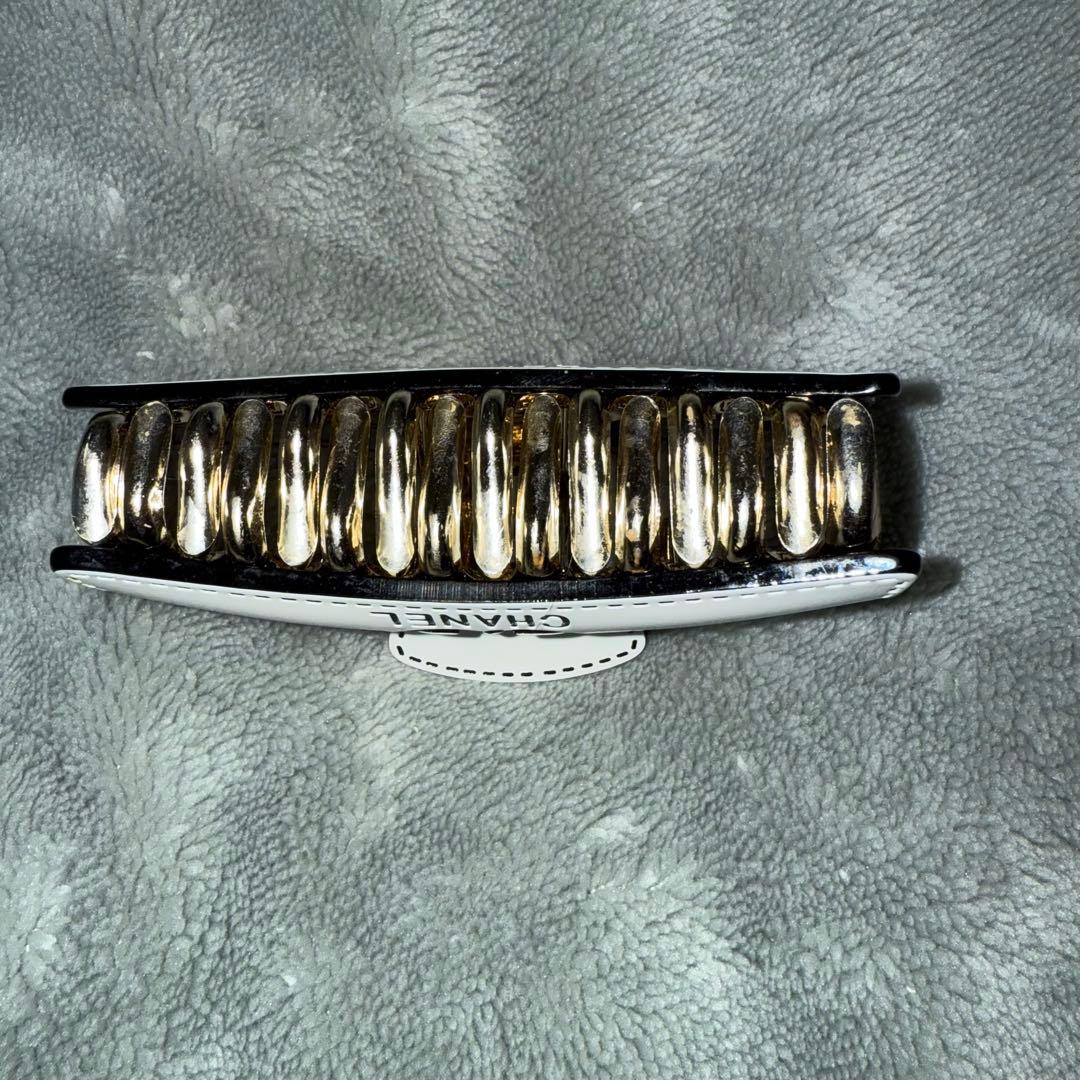 美品】CHANEL シャネル バレッタ ヘアクリップ ノベルティ - メルカリ