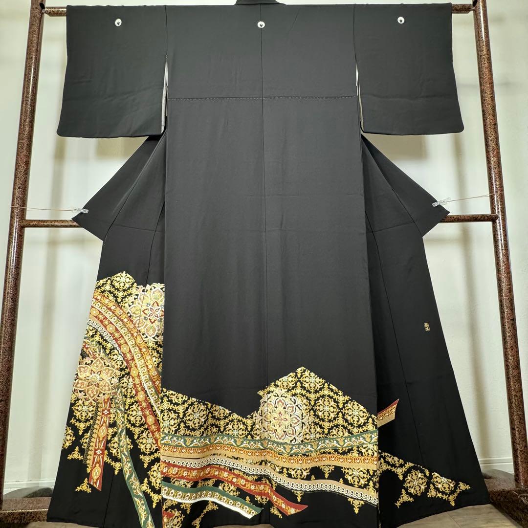 超美品 黒留袖 正絹 袷 広衿 現代 163裄64.5 金 金彩 曼荼羅