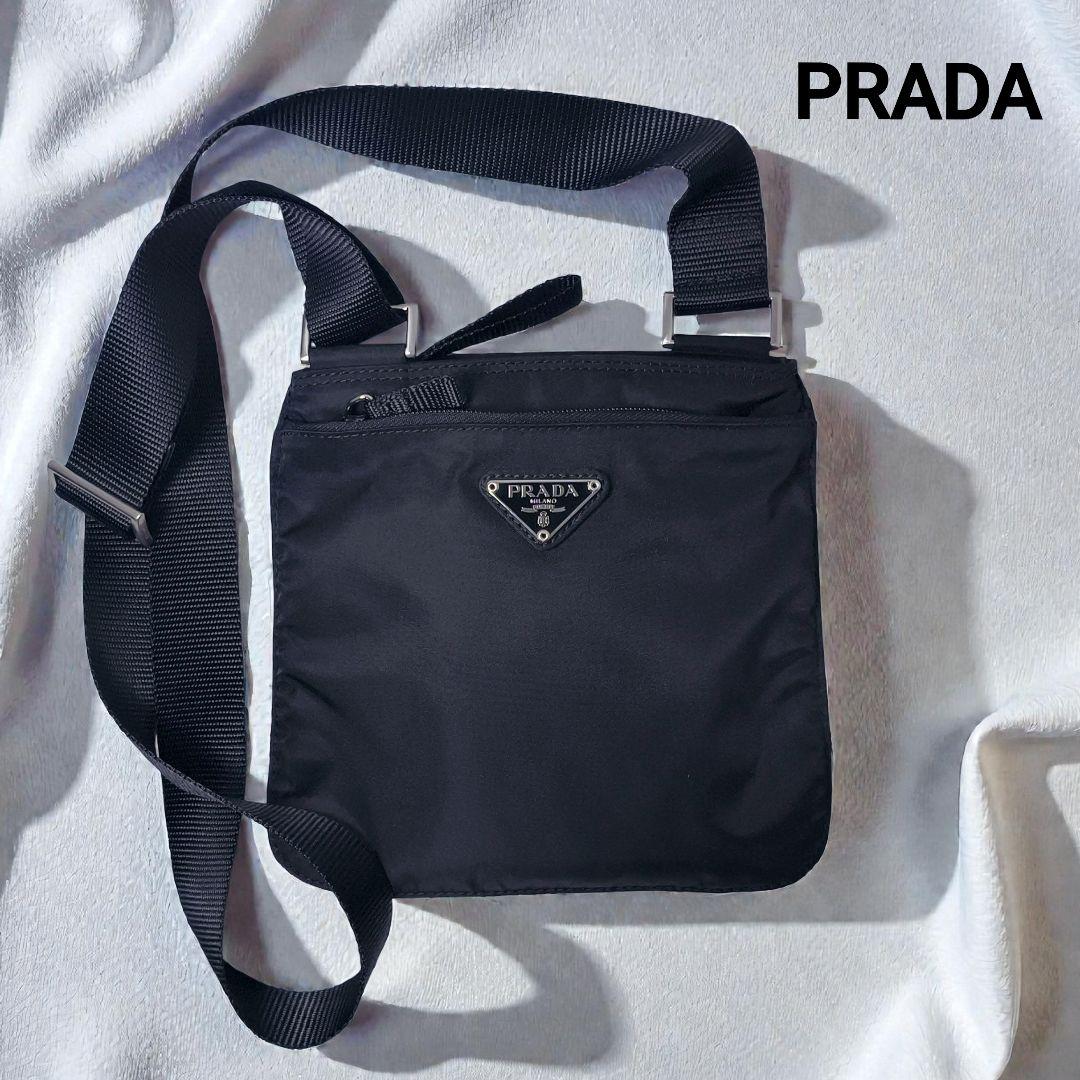 未使用級美品✨️PRADA　プラダ　VELA　ヴェラ　ショルダーバッグ　男女兼用 PRADA（プラダ） 【お取り寄せ】 【並行輸入品】 ショルダーバッグ