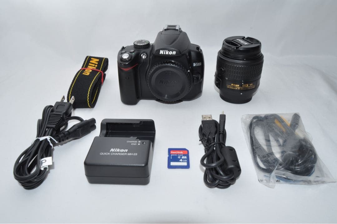☆美品☆ Nikon ニコン D5000 レンズ セット 一眼レフ カメラ ニコン（Nikon） Nikon D5000 レンズセット デジタル 一眼レフ カメラ