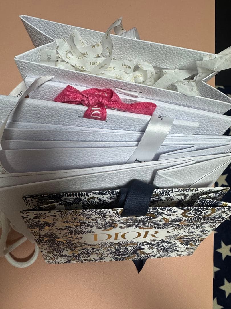 Dior ギフト袋 セット ショッピングバッグ - メルカリ