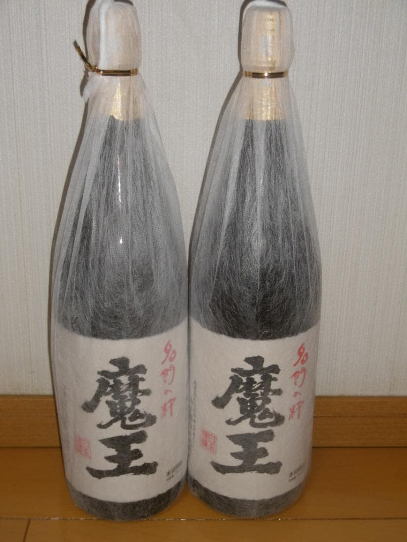 本格芋焼酎　魔王　1800ml 2本新品 魔王 芋焼酎 (まおう) 1800ml 〈専用化粧箱入〉/ 白玉醸造 【箱入