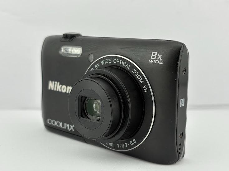 ☆美品☆ NIKON COOLPIX S3700☆バッテリー、充電アダプター付