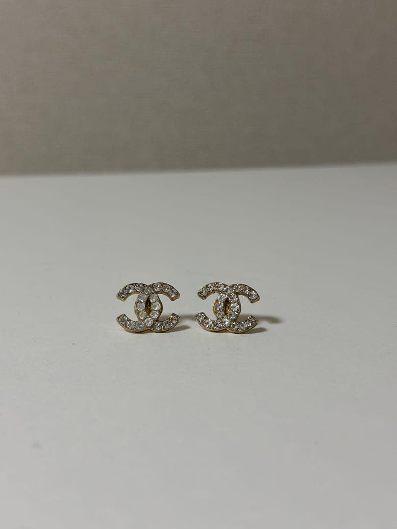 シャネルロゴ ピアス 楽天市場】CHANEL シャネル ピアス ABF155 B19745 レディース メタル