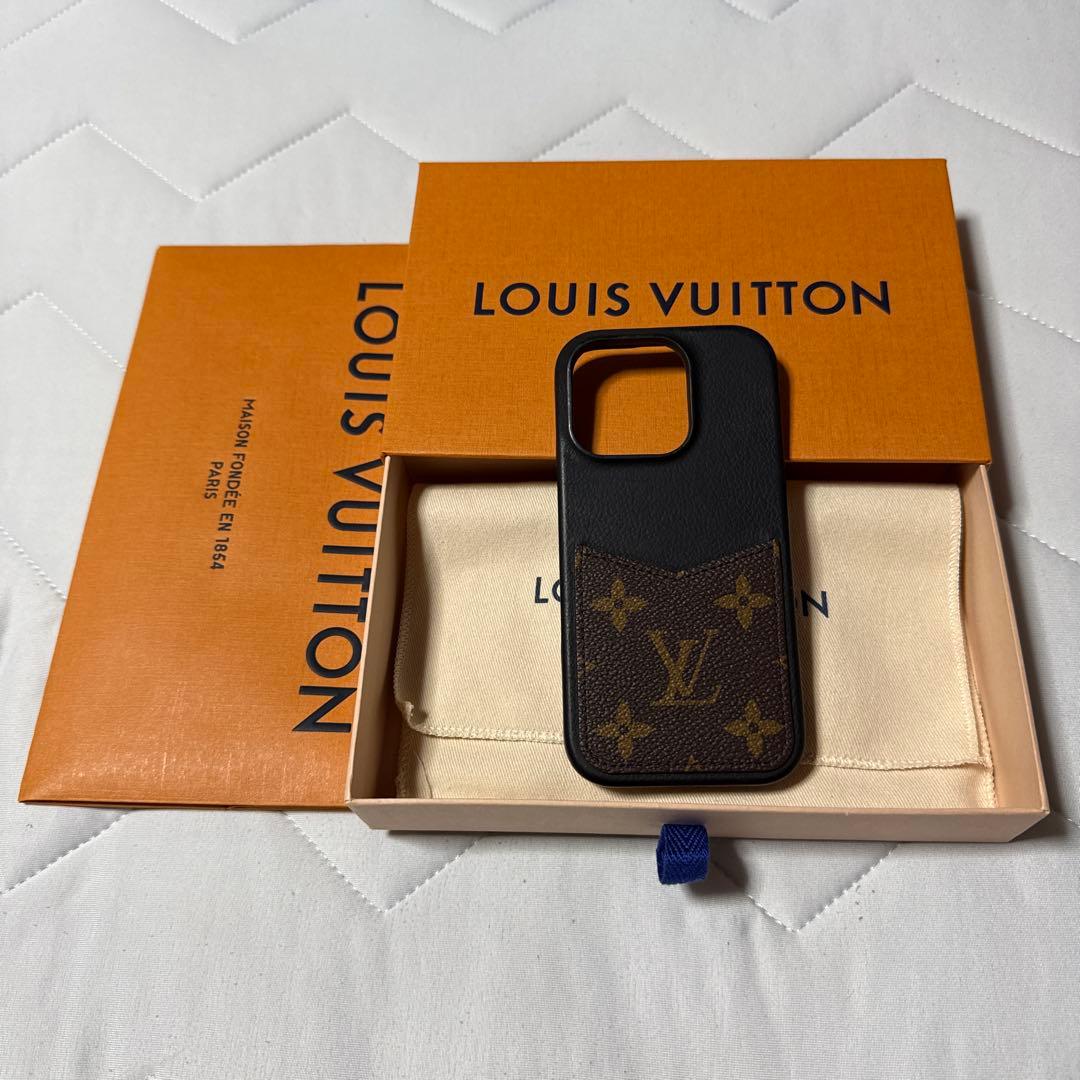 LOUIS VUITTON iPhone16pro用バンパー　M12551 Louis Vuitton iPhone 16 Pro Max Bumper Case Monogram Official